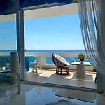 Blue And White Villa Loutra Elevtheron