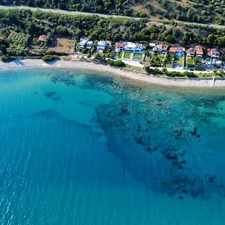 Вилла Blue And White *