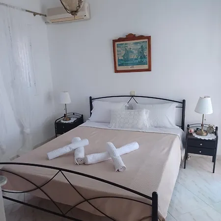 Blue And White Вилла